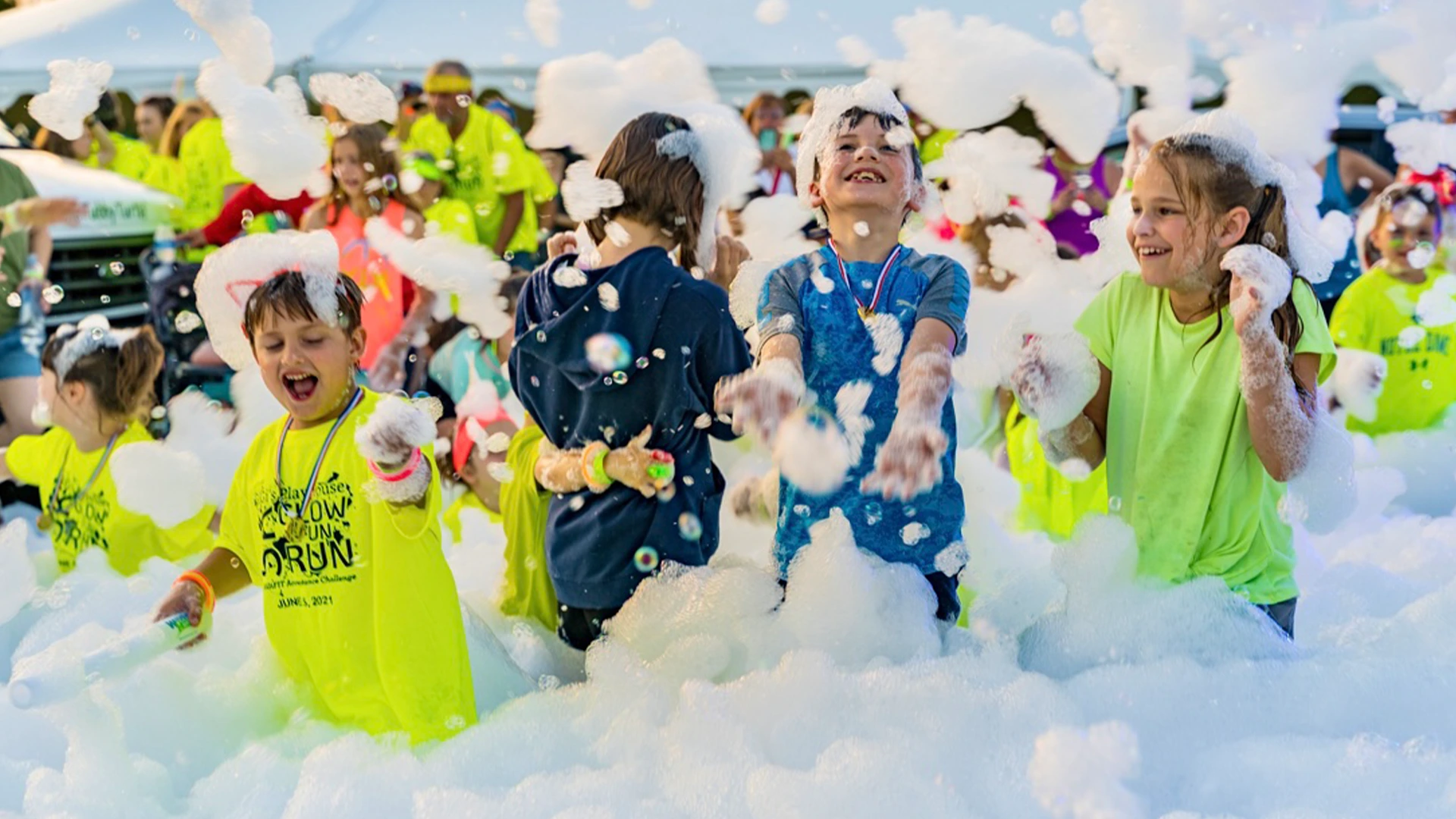 how-to-throw-the-ultimate-foam-party-a-step-by-step-guide